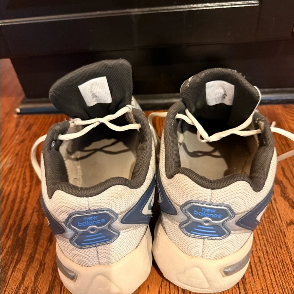 New Balance 725 Men’s 10 White and Blue Athletic Shoes - Picture 4 of 7